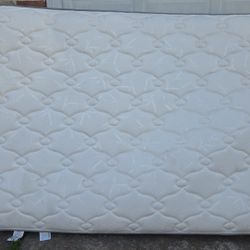 Queen Bed $40 like new