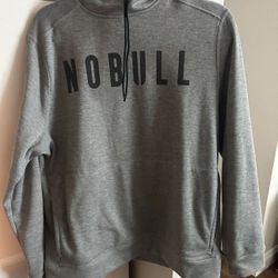 NOBULL HOODIE (MEDIUM)