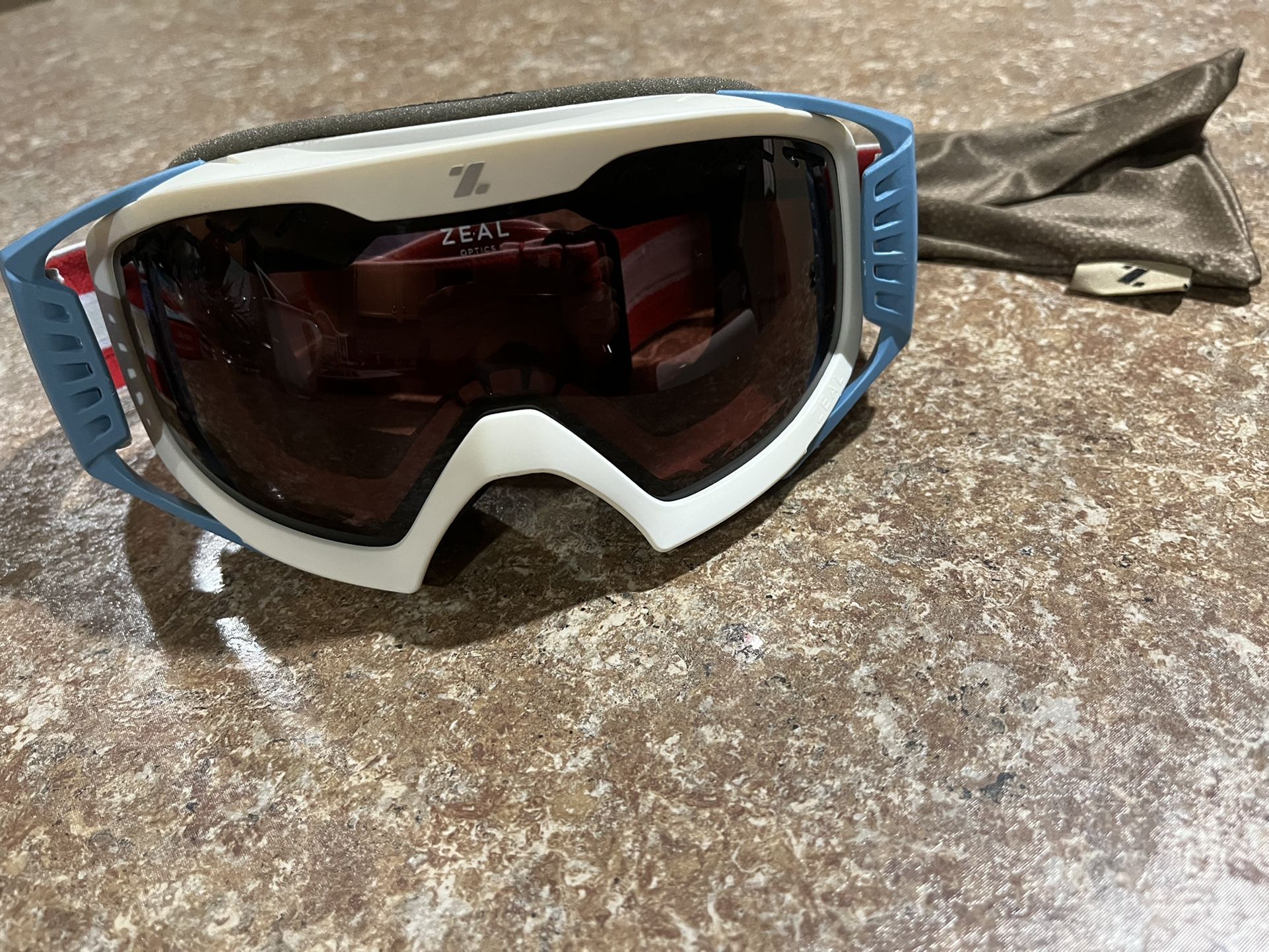 Snow Goggles