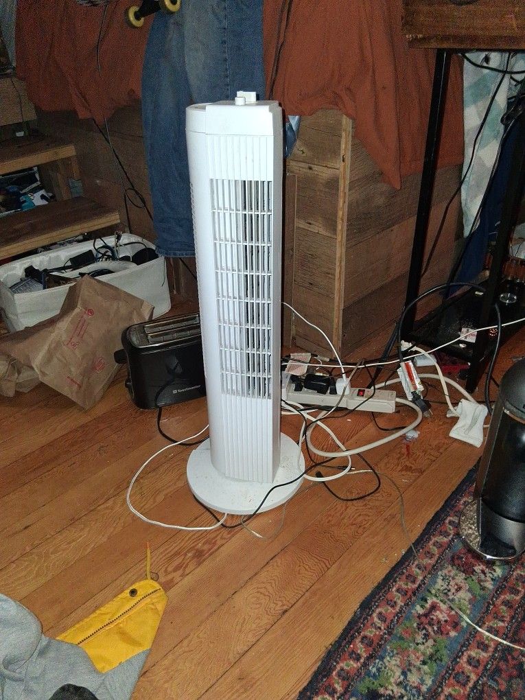Mainstays Tower Oscilating Fan