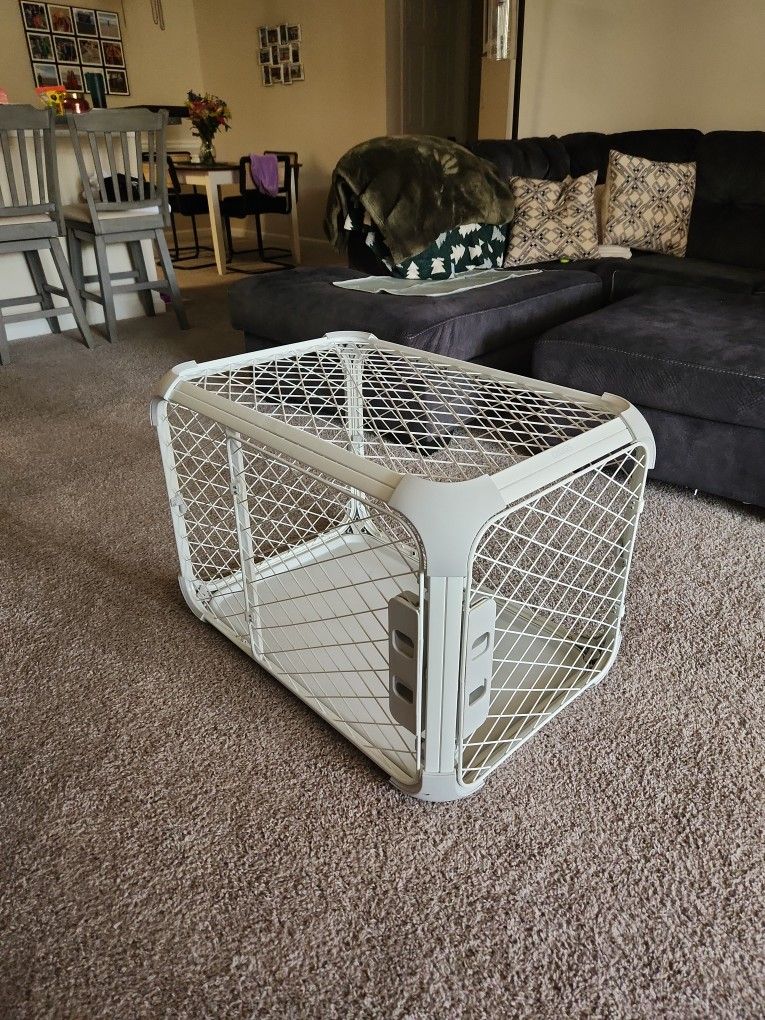 Evolv Diggs Crate Medium 29inLx18.8Wx20.4H