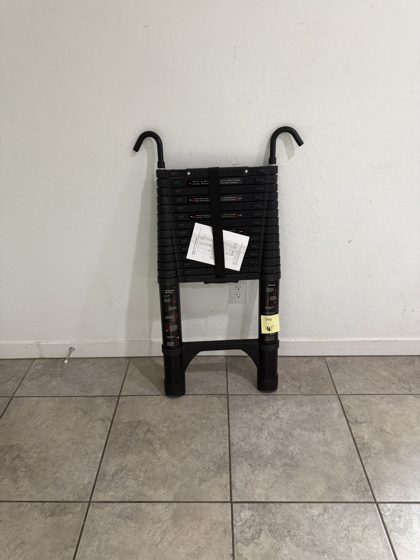 Heavy Duty Metallic Premium Telescopic Model Expandable Ladder - 14.5 Feet - New L146