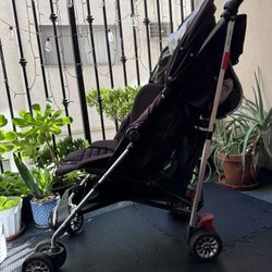 Kids Stroller (BMW/Maclaren)