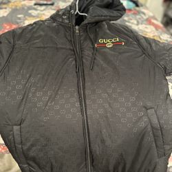 Men’s Gucci Jacket W/ Hoodie 