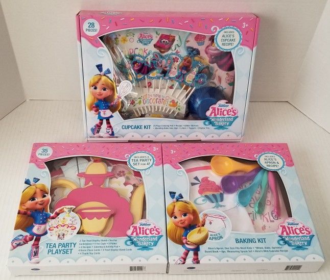 Disney Junior Alice's Wonderland Cupcake and Tea Party Sets NEW