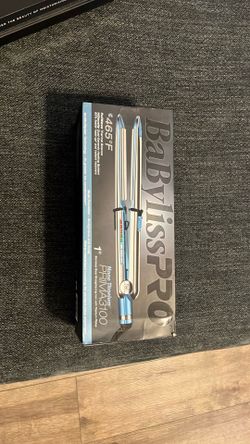 Baby bliss flatiron like new