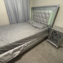Bedroom set