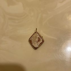 Vintage 10k Gold Coral Pendant And Pin