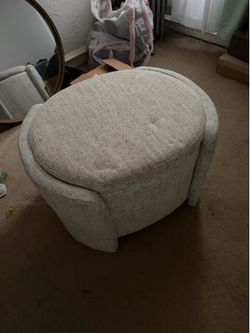Marshall ottoman