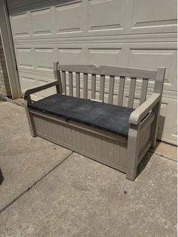 Hard plastic bench sticking bench