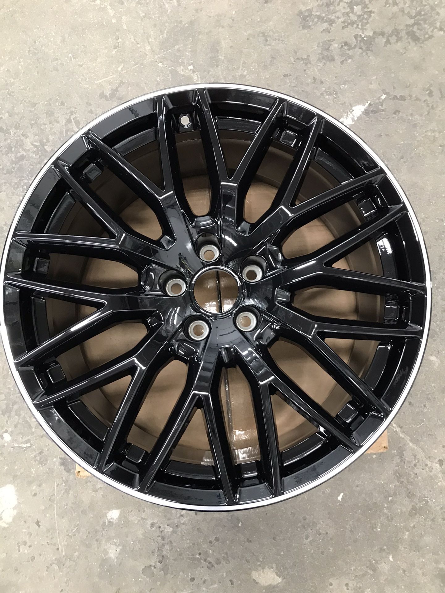 AUDI A5 20 SPOKE BLACK MACHINED LIP (single wheel only)