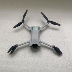 Drone - DJI Mini Pro 3 + Accessories