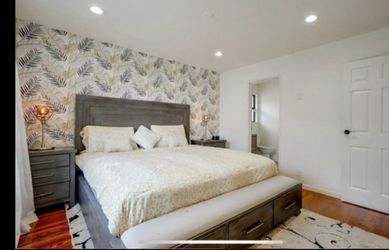 Farmhouse style king bedset