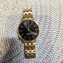 Nixon Watch