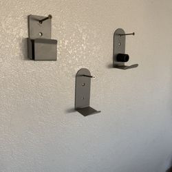 WALL MOUNTS- BRACKET 