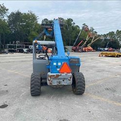 Genie 5519 Reach Forklift - 5,000lb Capacity 
