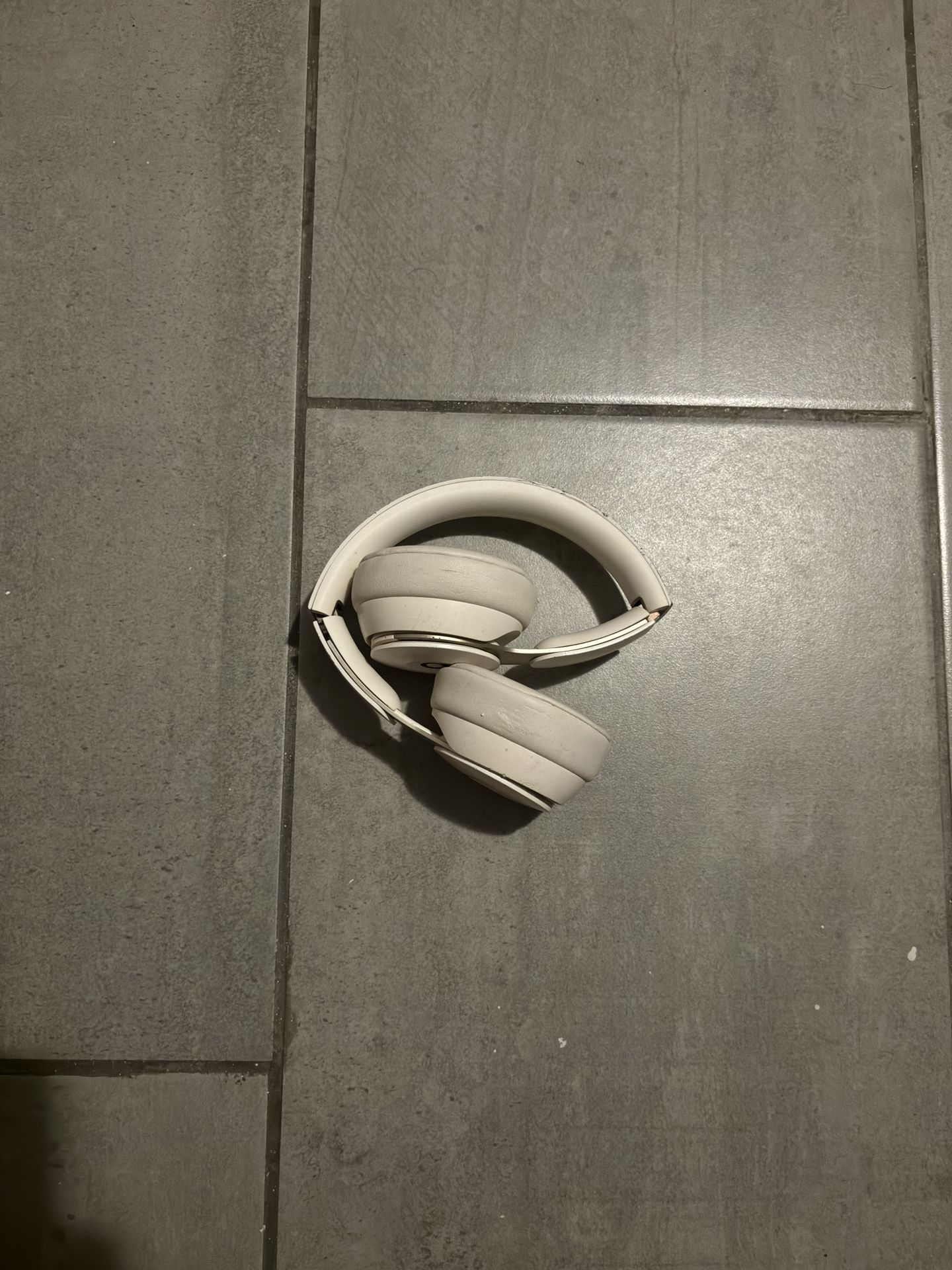 Beats Solo Pro