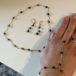 Gold 14 K , Necles, Earring, And Bracelet. 