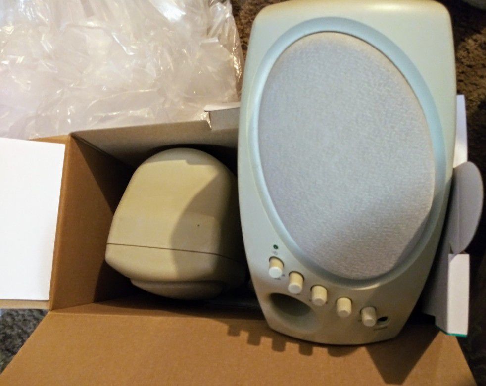PS-2025 Multi Media Stereo Speaker System 3D Computer / Audio / CD Play

