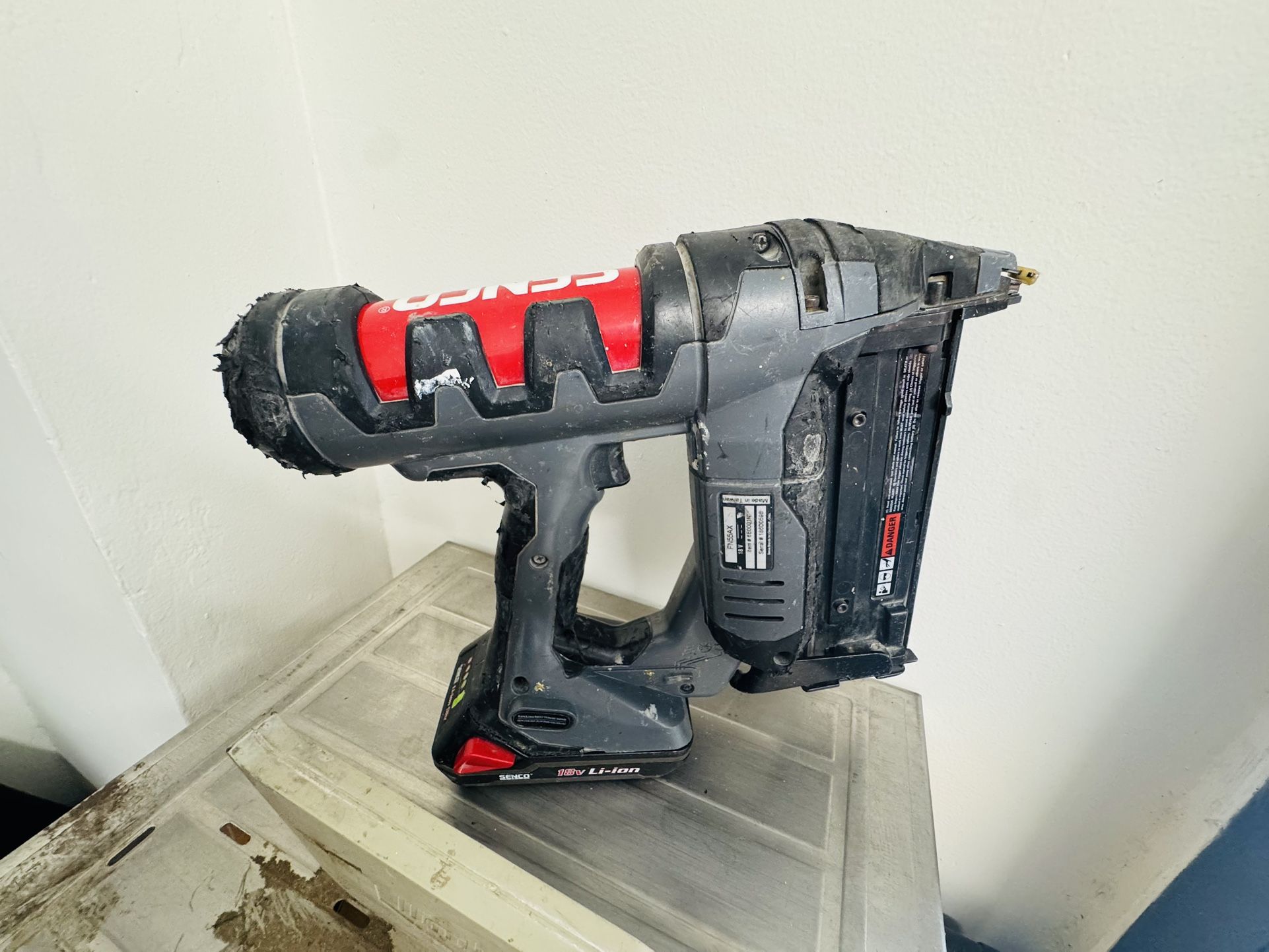 Senco Nailer With Battery