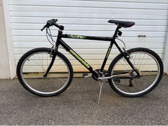 Cannondale CAAD2 Black Mountain Bike