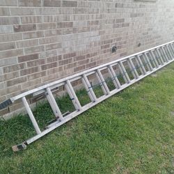 32 Ft Ladder