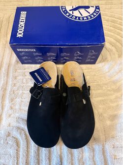 Birkenstocks black brand new with box size 10