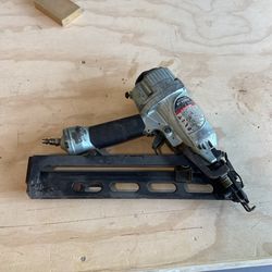Hitachi Angle Nailer