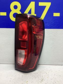 2021 2022 2023 GMC Sierra 1500 taillight