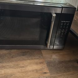 Microwave Like New