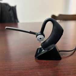 Plantronics Voyager Legend Headset With Desktop Charger