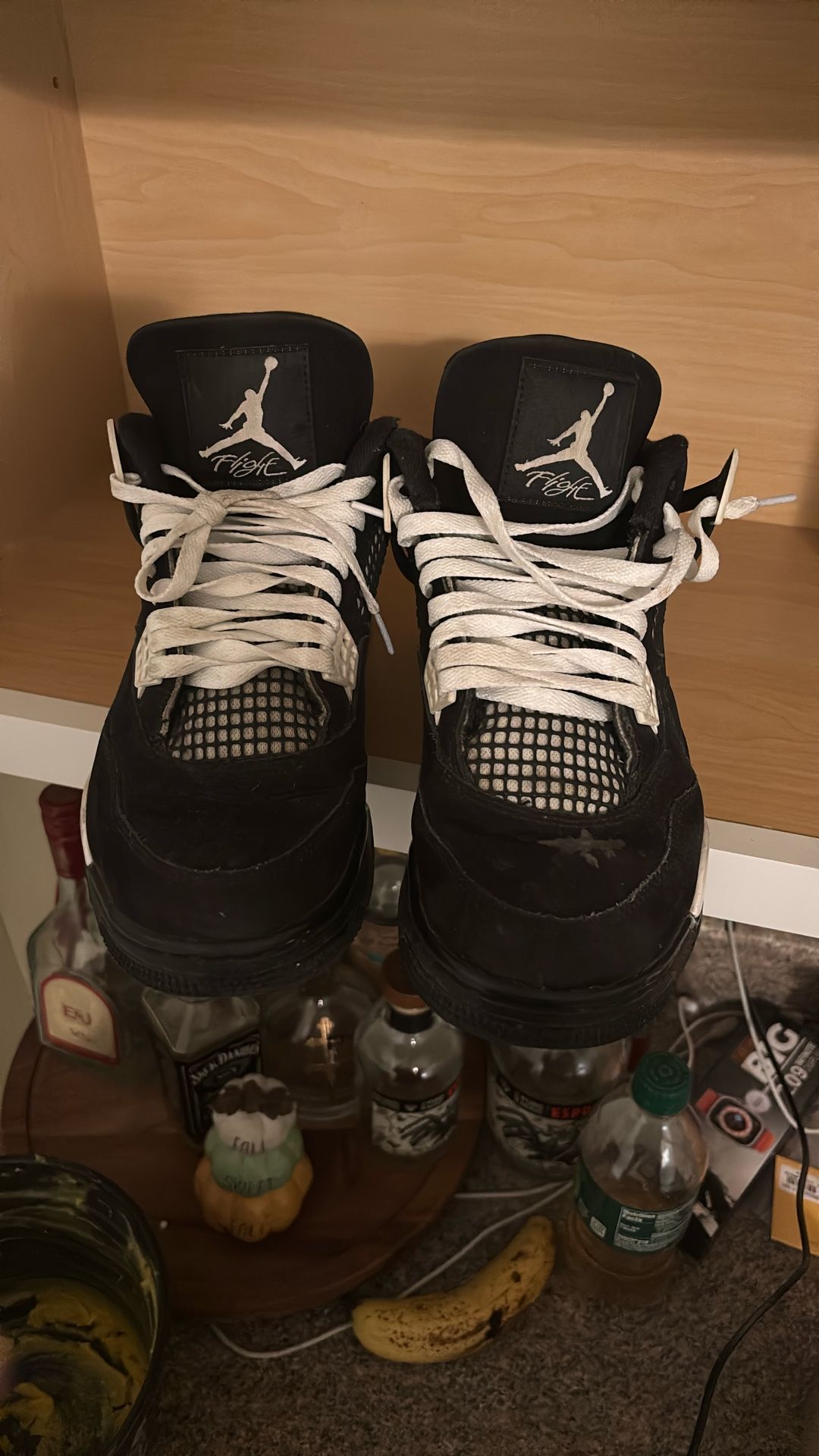 Jordan retro 4s White Thunder