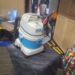 1.5 Gal Shop Vac