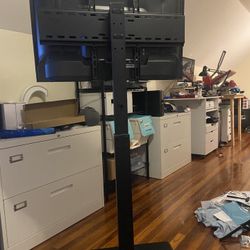 32 INCH TV