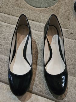 Black Naturalizer Dress Shoe