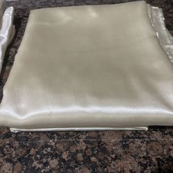Silk /SatinTable Covers 