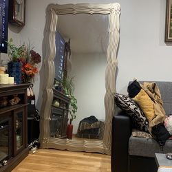 Majestic Mirror