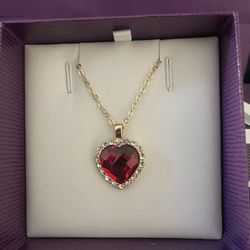 Heart charmed, plated, gold necklace new