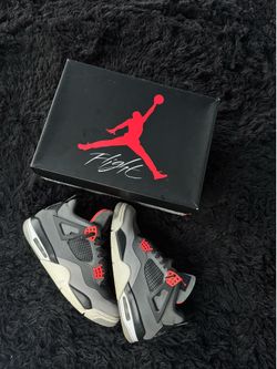 Jordan 4s