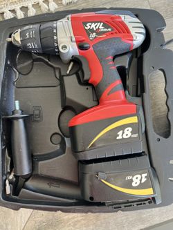 Skil XDrive 18v Drill/screwdriver With The Case ,  Handle, 2 Batteries-18V and Charger.