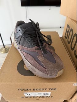 Yeezy 700