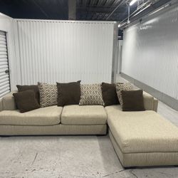 Comfy Beige, Sectional Couch