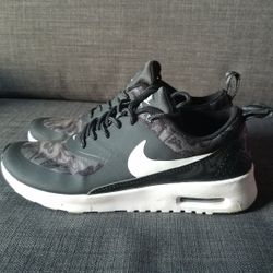 Nike Air Max Thea Shoes size 4.5