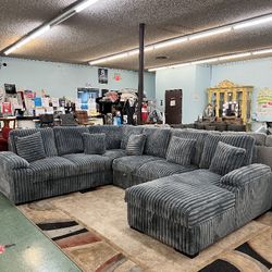 🤩 Beautiful Grey Corduroy Sectional 