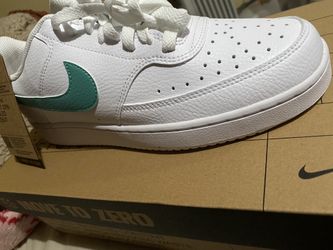 NIKE court Vision Low
