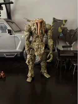 Toybiz Marvel Legends Swamp Thing