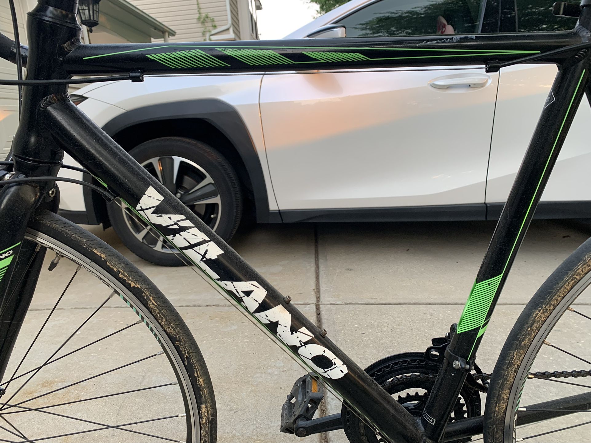 700c Vilano R2 Commuter Road Bike for Sale in Holly Springs NC
