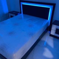 BEDROOM SET 4 PIEZAS 