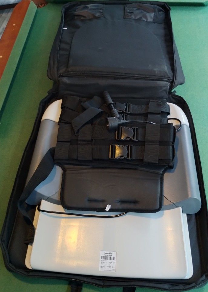 Saunder Lumbar Traction Device w/Hand Pump in Travel Case