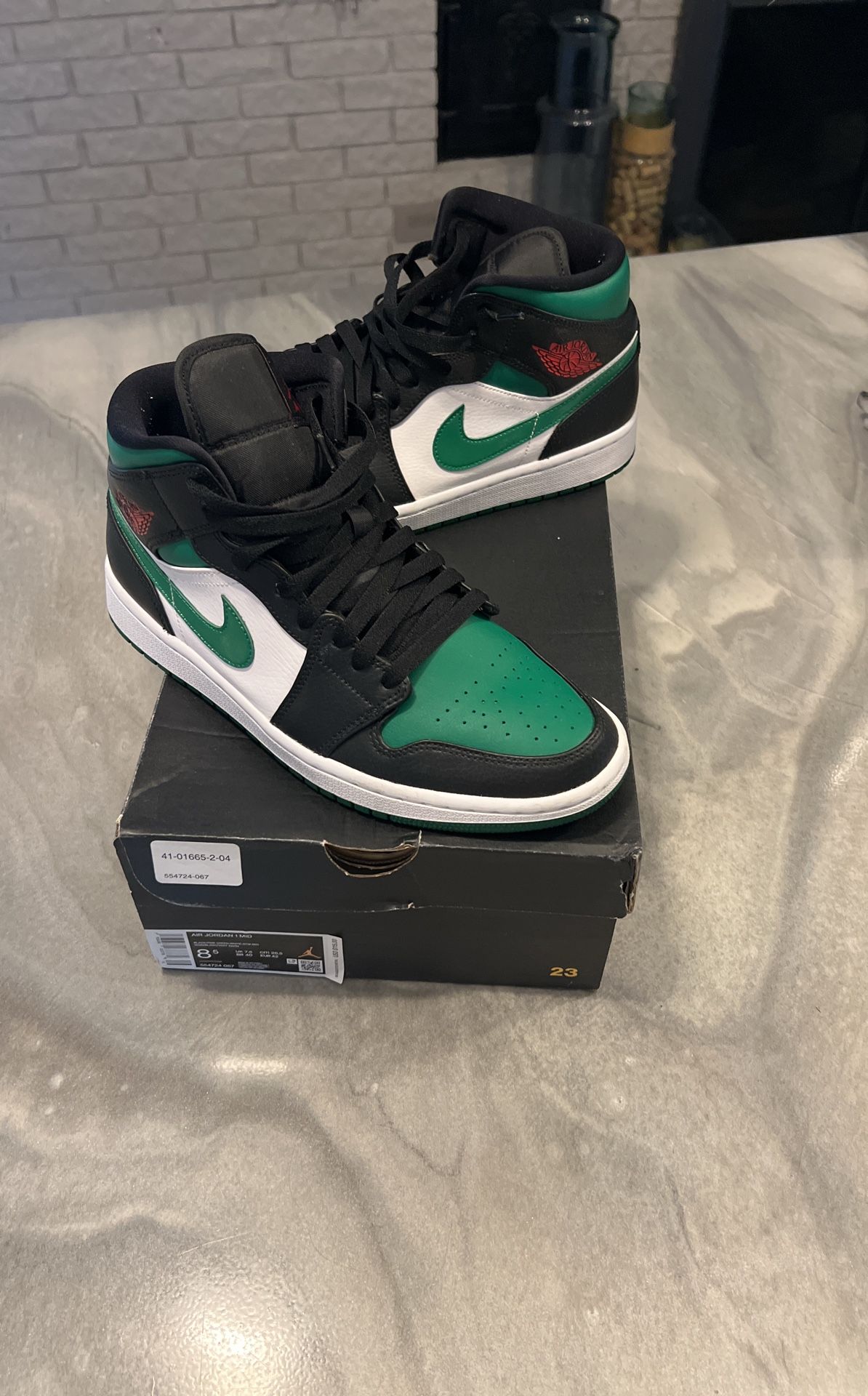 AirJordan1Mid